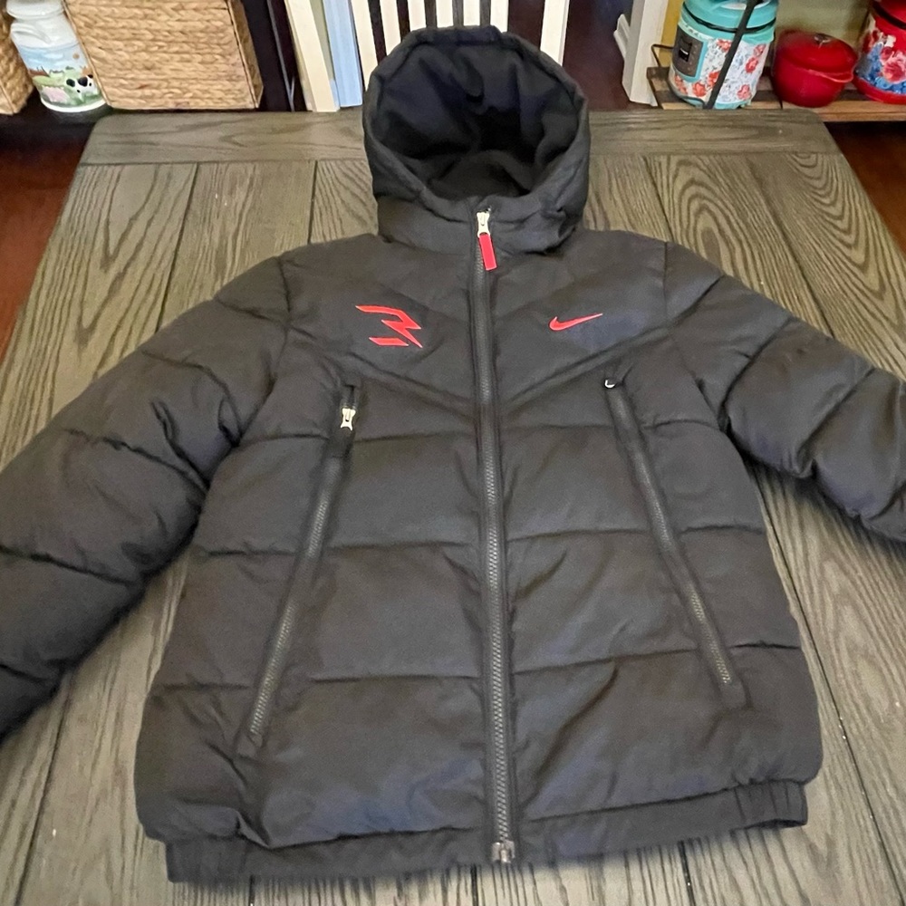 COPY - Boys Large Nike Puffer Jack like new. Black with Red Nike symbol.